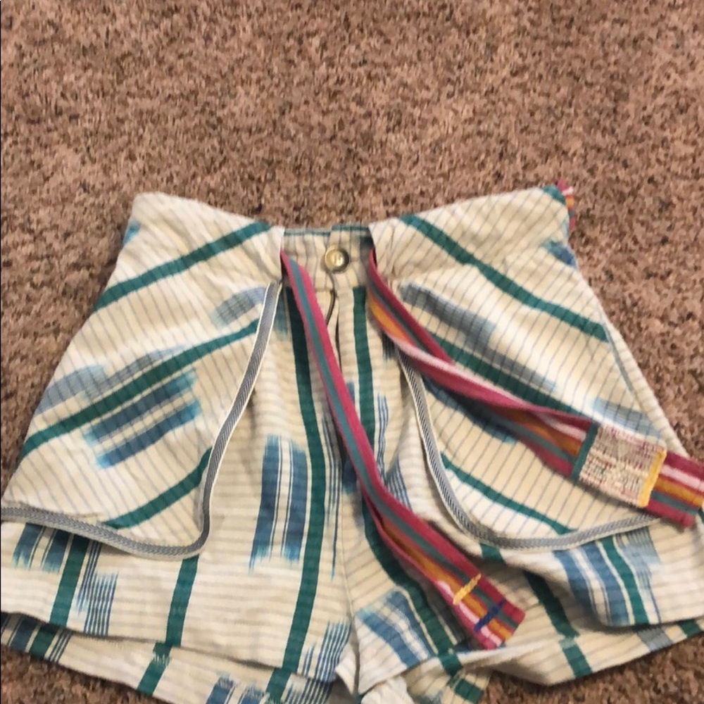 Urban Outfitters cotton shorts size 4